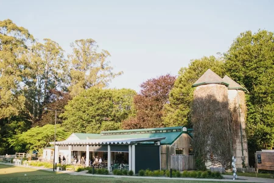 Burnham Beeches Piggery Cafe Wedding Photos_0071